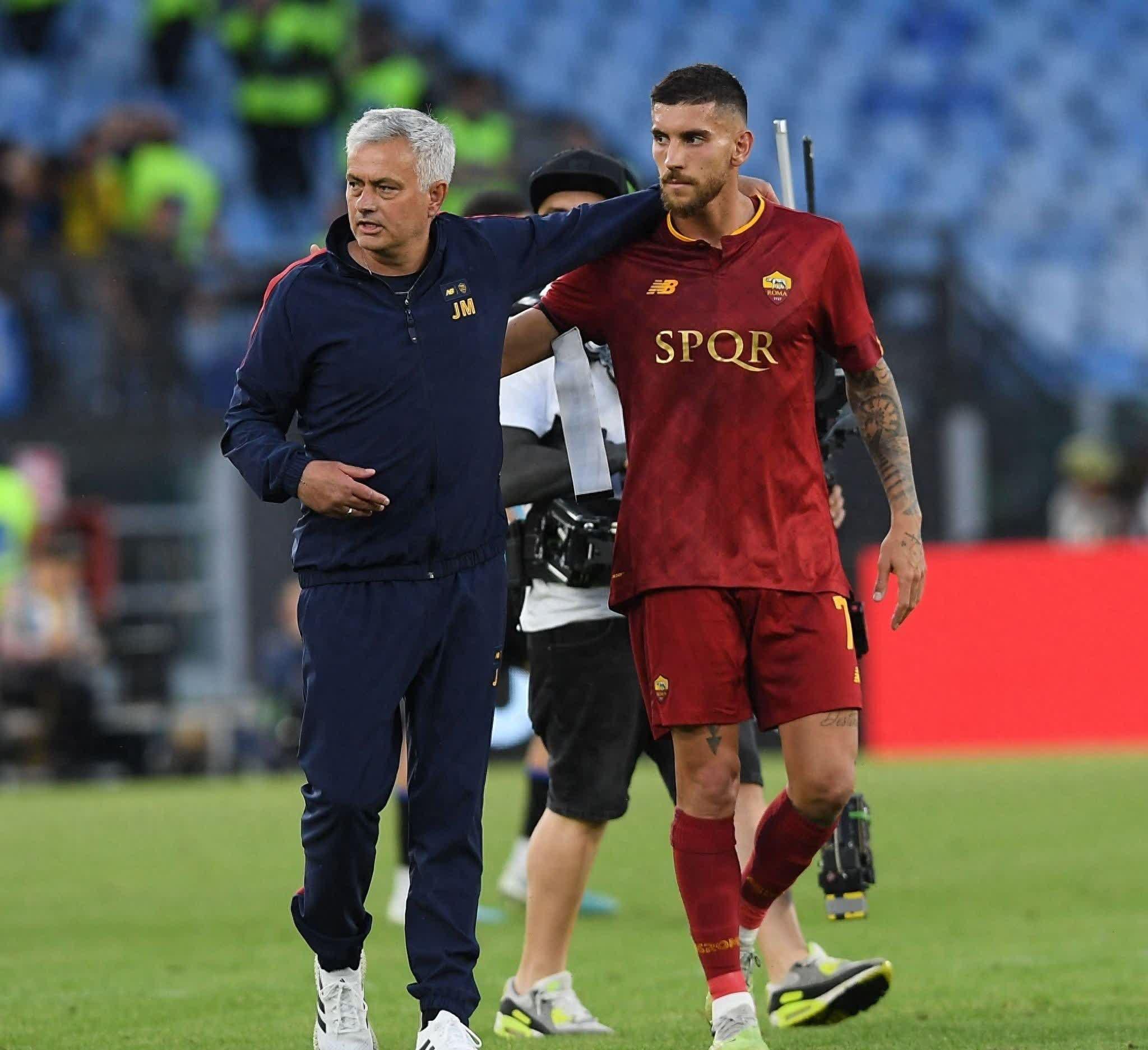 罗马队长在比赛中表现出色,助球队获胜的是